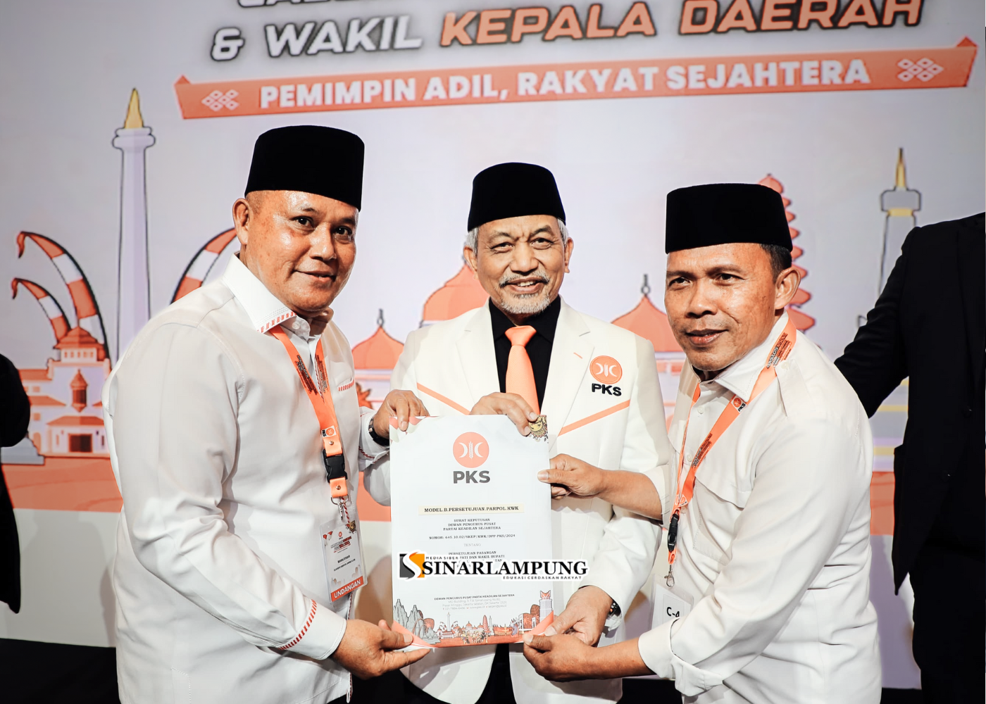 PKS Serahkan Dukungan Pilkada Lamsel Ke Nanang Ermanto – Antoni Imam