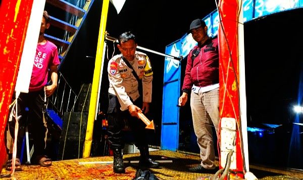 Kru Tong Setan Pasar Malam di Lapangan Sribhawono Lampung Timur Dibacok Orang