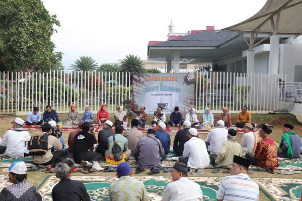 Pj Samsudin Ngopi Bareng Masyarakat di Seputaran Mahan Agung