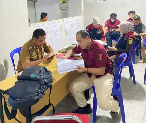 Usut Korupsi Anggaran Pasar Pulung Kencana Kejari Geledah Kantor UPTD Pasar dan Diskoperindag Tulang Bawang Barat