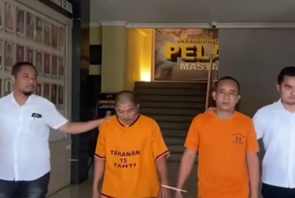 Dua Pria di Balam Terciduk Lagi Oplos Pertamax Campur Pertalite dan Minyak Mentah