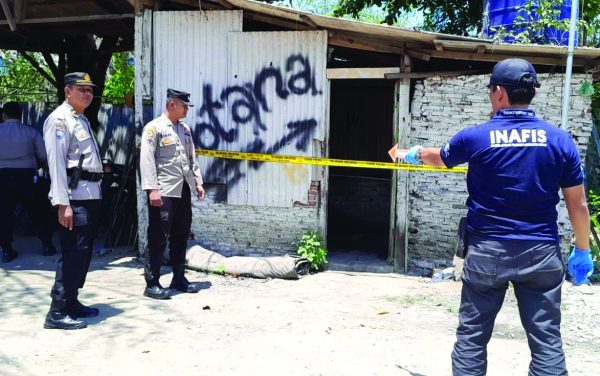 Diduga Rebutan  Cewek Sopir Truk Andi Ulung Tewas Ditikam Sekelompok Orang Di Way Lunik, Satu Pelaku Ditangkap