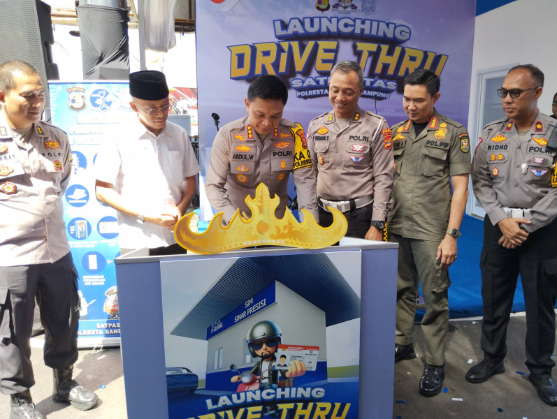 Kapolresta Bandar Lampung Resmikan Layanan SIM Drive Thru, Layanan Cepat Ga Pake Lama