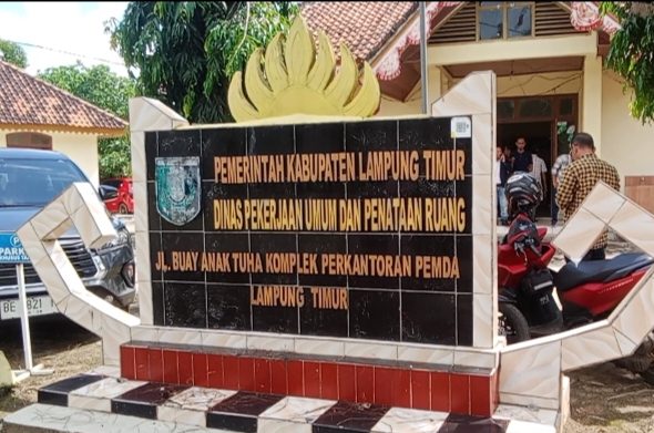 Dugaan 20 Persen Fee Proyek Dinas PUPR Lampung Timur Dilaporkan ke Kejati