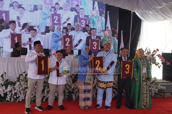 Pilkada Pesisir Barat Dedi Irawan-Irawan Topani Nomor 1 Septi Heri-Ade Abdul Nomor 2 dan Lingga-Erlina Nomor 3