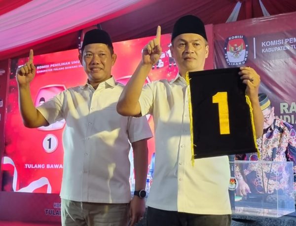 Pilkada Tulang Bawang Barat Novriwan-Nadirsyah Nomor 1 Kotak Kosong Urut 2