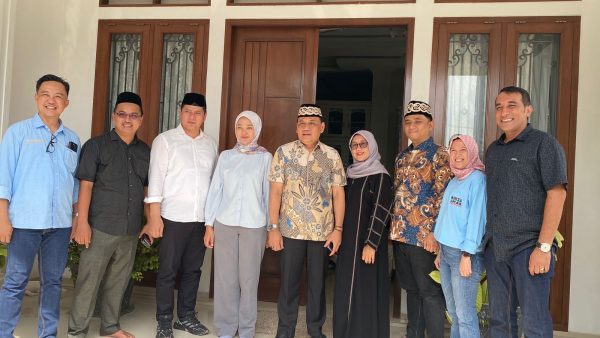 Silaturahmi ke Posko Mubaraq, Jihan Ajak Warga Jangan Salah Pilih