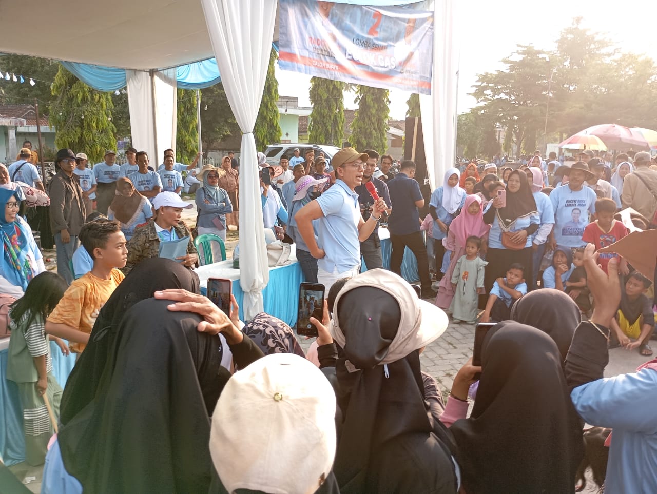 Egi-Syaiful Curi Perhatian dengan Lomba Senam “Oke GAS”: Warga Bersatu dalam Keceriaan