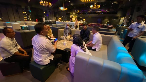 Tim Pengawasan Perizinan Sektor Pariwisata Gabungan DPMPTSP Lampung Razia Radar Space Lounge