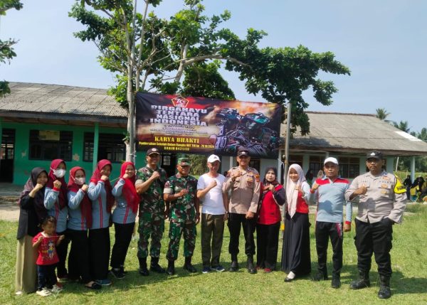 Koramil Gelar Karya Bhakti di MTs Nurul Huda Way Sulan, Latih Siswa Soal Disiplin dan Etika