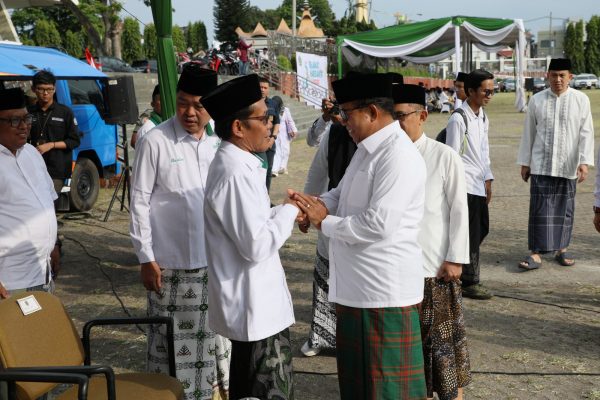 Pesan Pj Gubernur Samsudin kepada Santri: Kuasai Iptek untuk Raih Masa Depan Gemilang