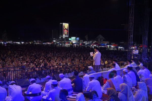 Puluhan Ribu Masyarakat Tubaba Hadiri Sholawatan Bersama Mirza-Jihan: Tasyakuran Prabowo Presiden dan Peringatan Hari Santri