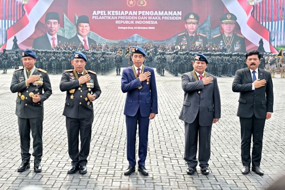 Jokowi Pimpin Apel Pasukan Pengamanan Pelantikan Presiden