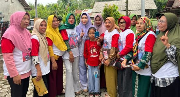 Dewi Handayani Kampanye Blusukan di Kecamatan Wonosobo 