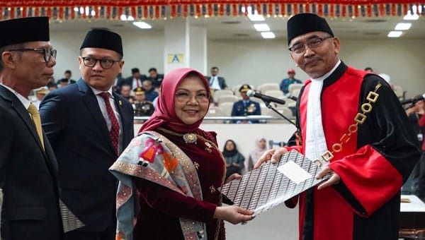 Kostiana Dilantik Wakil Ketua DPRD Lampung