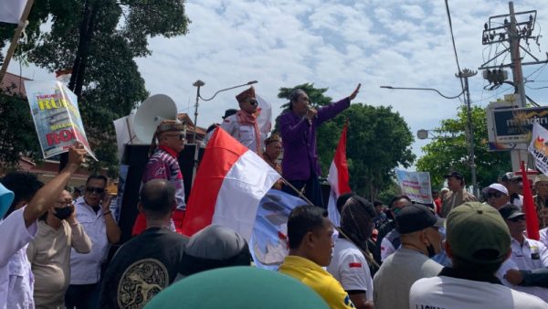 Warga Tolak  Pembangunan Tugu Pagoda dan Gapura China Town di Teluk Betung, Walikota Eva Dwiana Abaikan Aspirasi Masyarakat Lampung?