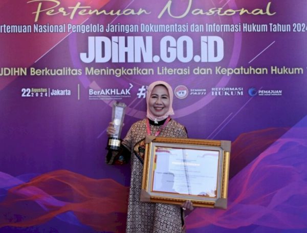 Sekwan DPRD Lampung Raih Penghargaan Terbaik 1 JDIHN Award 2024