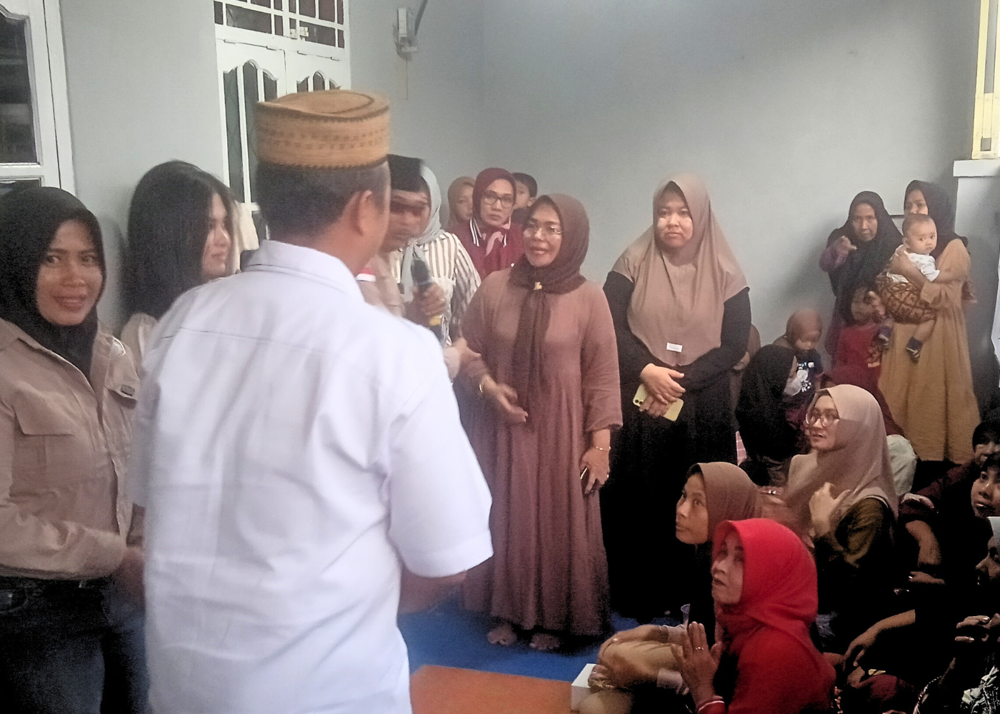 Sosialisasi di Kelurahan Langkapura Baru, Kak Yodhi Diserbu Emak-Emak