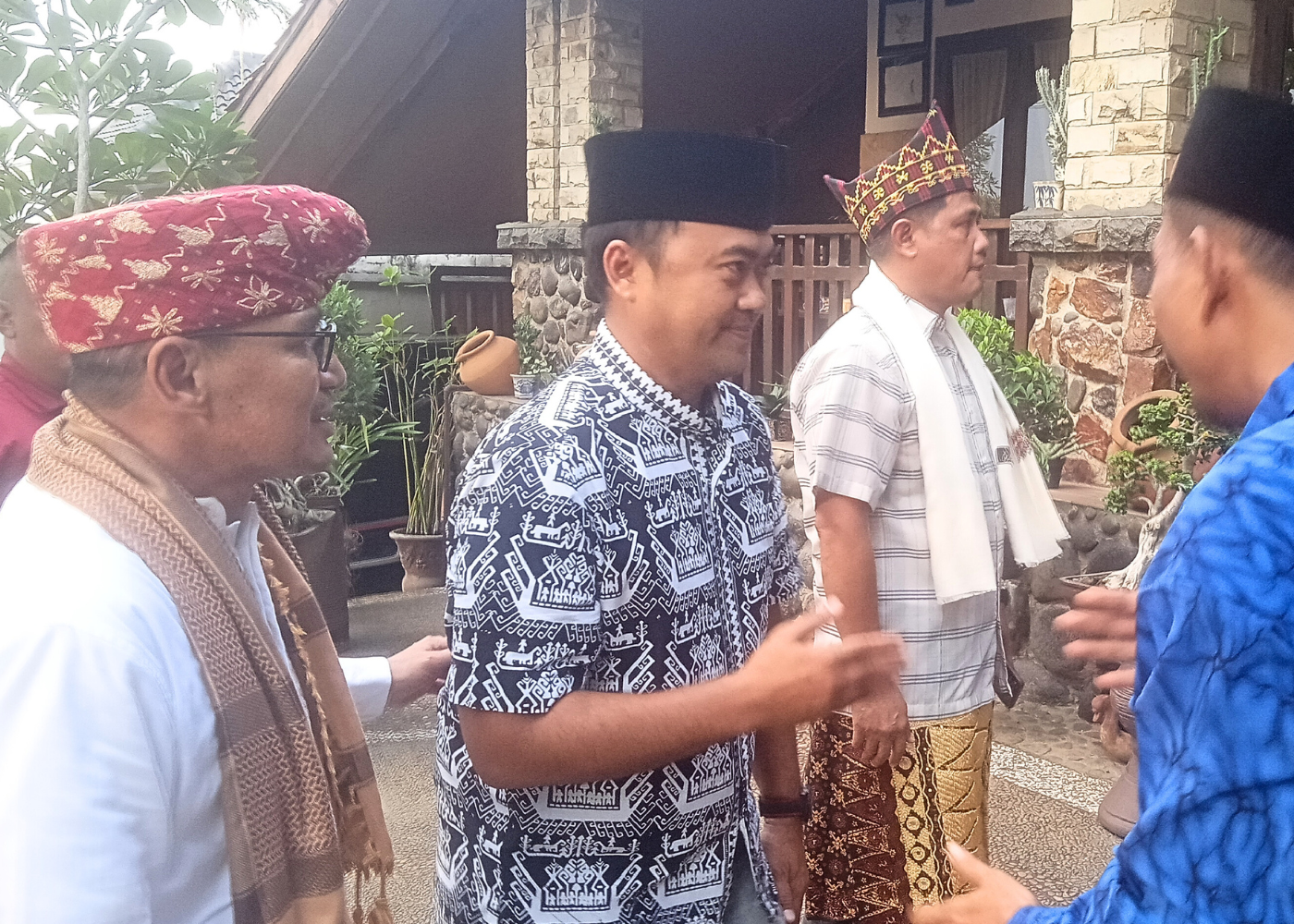 Galang Dukungan, Aryodhia SZP Silaturahmi ke Tokoh Masyarakat Rajabasa