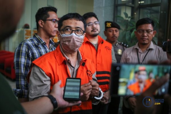 KPK Sudah Tahan Tersangka Korupsi APD Covid-19 Kemenkes RI