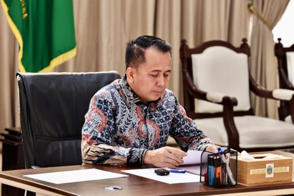 Pj Gubernur Sumut Agus Fatoni Hadiri Rakor Antisipasi Isu PHK dan Persiapan UMP 2025