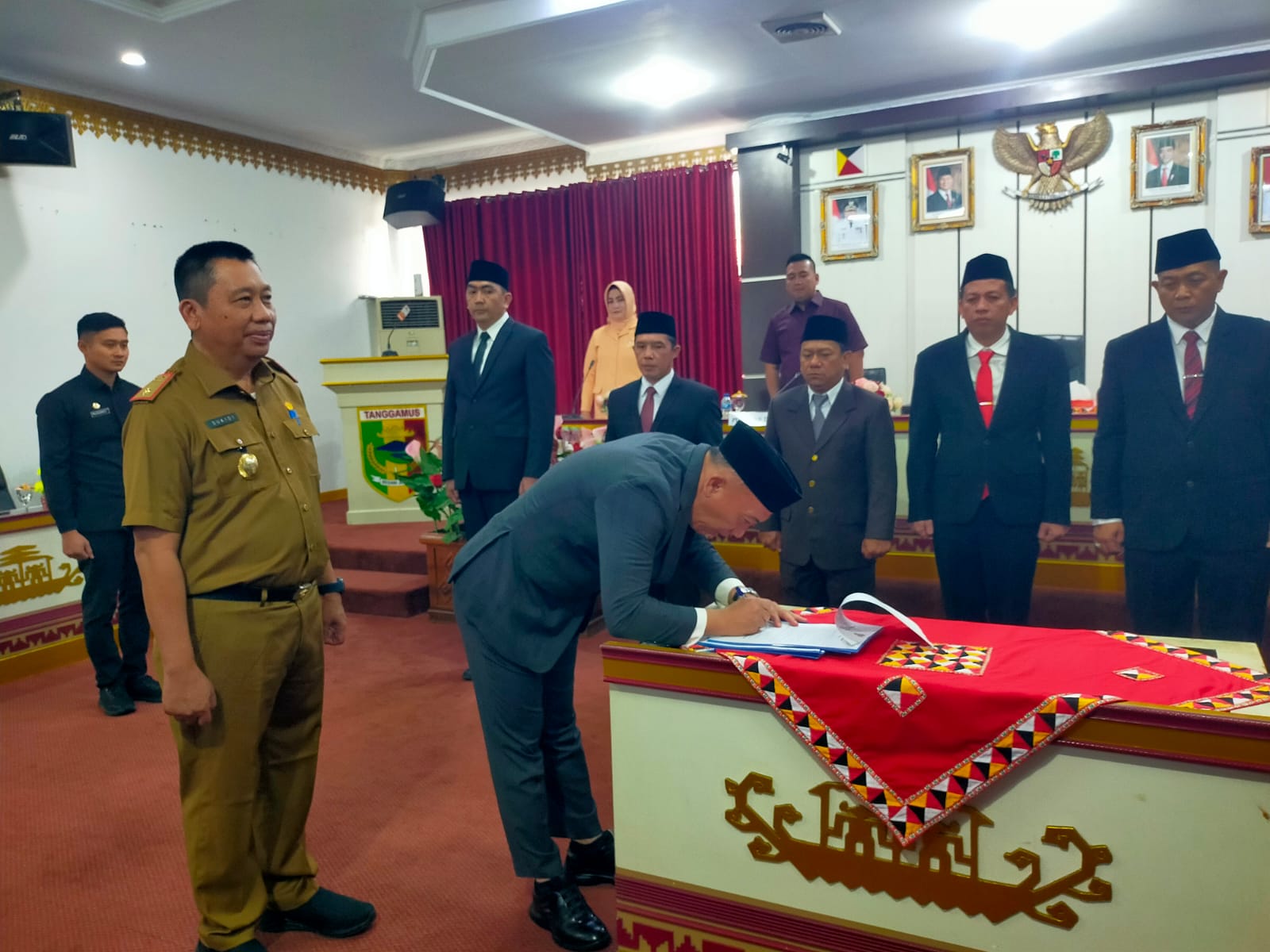 Pj Bupati Tanggamus Lantik 7 Pejabat Pimpinan Tinggi Pratama