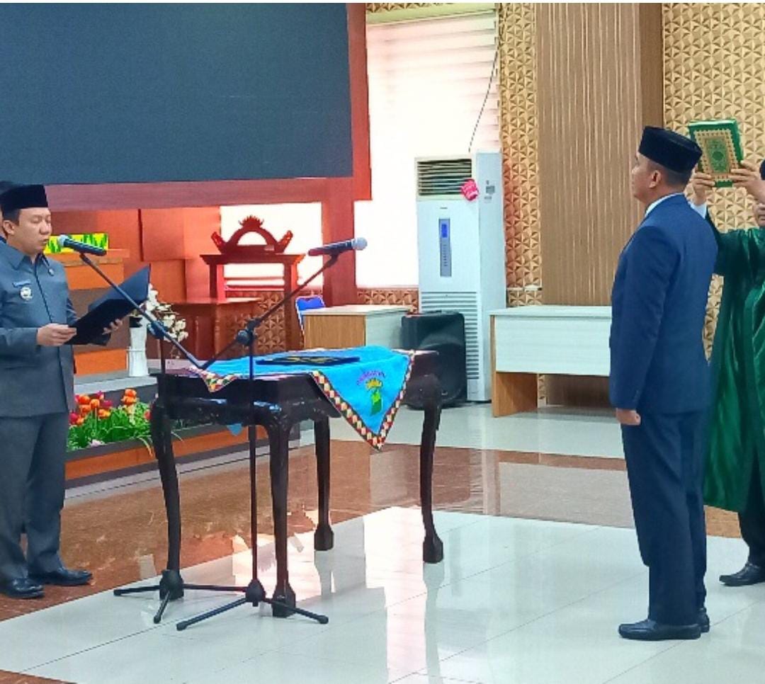 Pj Bupati Pringsewu Lantik Kepala Dinas Pendidikan dan Kebudayaan