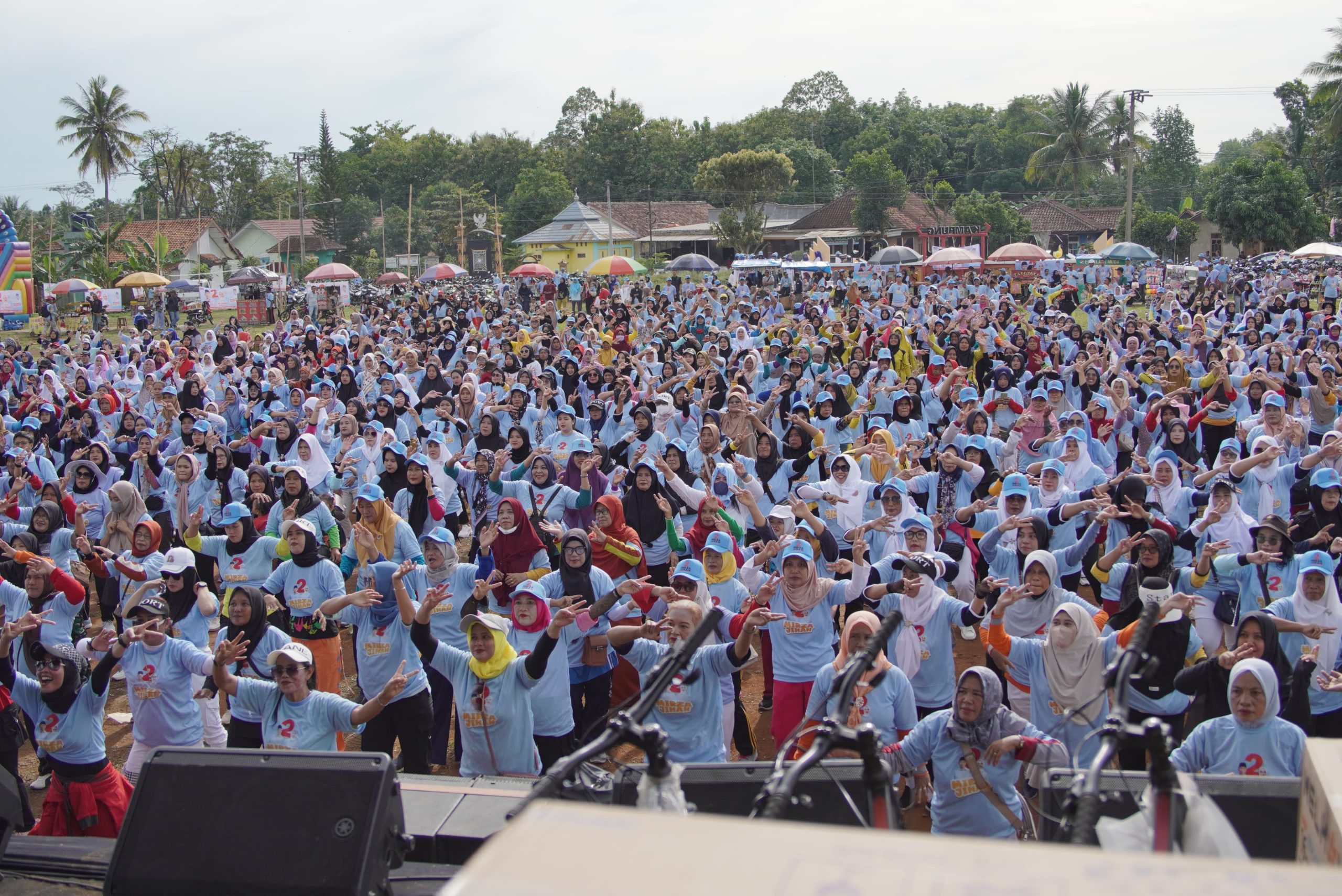 Hari Terakhir Kampanye, Mirza-Jihan Pilih Kalirejo untuk Senam Bersama
