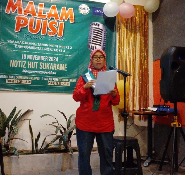 Puisi, Berdiri Di Kaki Sendiri
