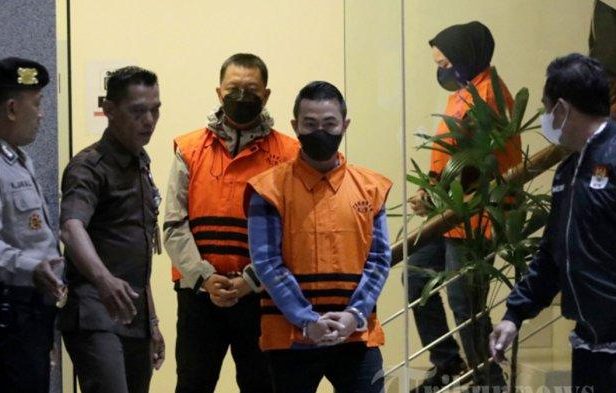 Pj Walikota, Sekda dan Kabag Umum Pemda Kota Pekan Baru Ditahan KPK, BB Korupsi Rp6,8 Miliar