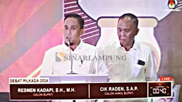 Candaan Paslon 01 Usai Paslon 02 Ngeluh APBD Kecil dan Way Kanan Banyak Orang Kebon di Debat ke-2: Serahkan Saja ke Kadapi