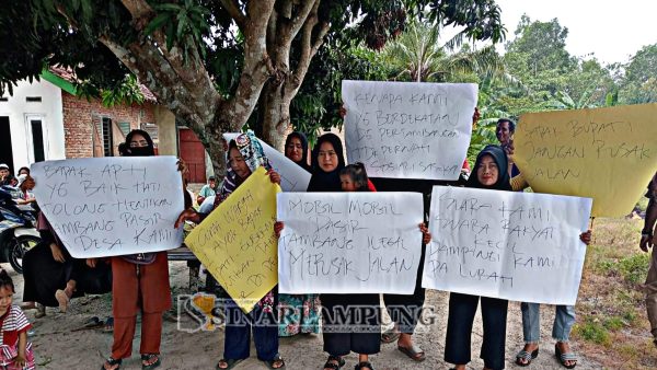 Warga Tolak Tambang Pasir PT Nanda Jaya Silika di Desa Sukarahayu Labuhan Maringgai, WALHI Soroti