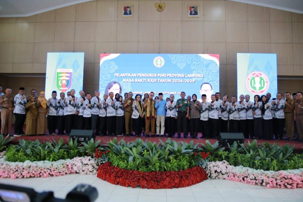 Samsudin Ajak Pengurus PGRI Lampung Hadirkan Inovasi dan Kreativitas serta Mendarmabaktikan Diri untuk Kemajuan Dunia Pendidikan