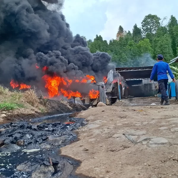 Gudang BBM Terbakar di Umbul Kunci Tak Berizin, Erwin Ternyata Ketua RT?