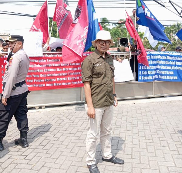 Unjukrasa di Kejati LSM Minta Usut Korupsi Tiga Dinas dan RSUD Way Kanan