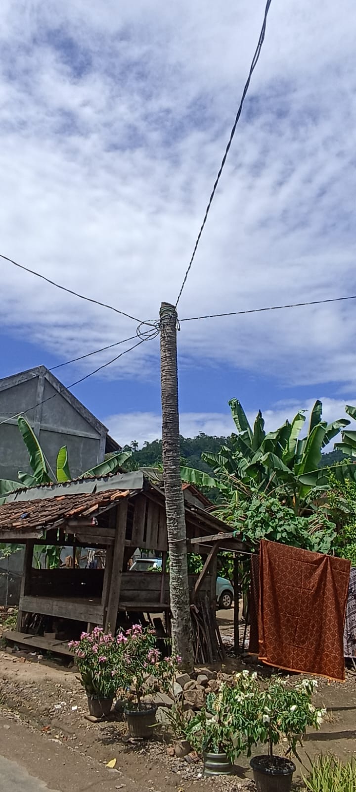 Didik Setiawan Terima Aspirasi Masyarakat Sukaraja Terkait Pergantian Tiang Listrik 