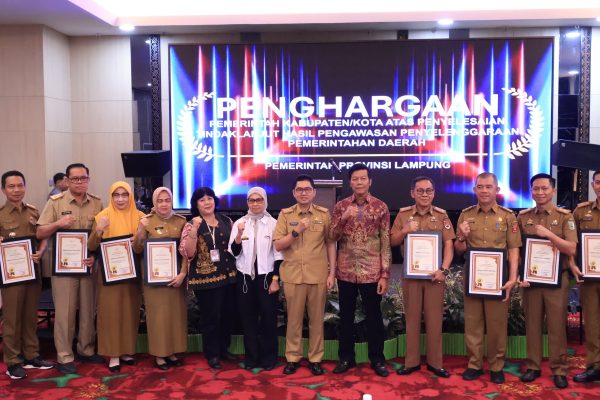 Sukses Bantu APIP, 12 Pemerintah Kabupaten/Kota di Lampung Dapat Penghargaan