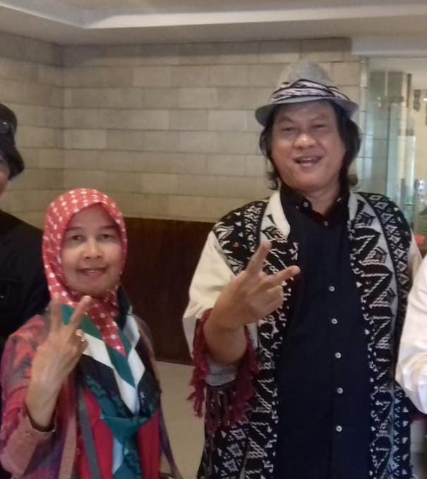 Gol A Gong: Membaca Itu Sehat, Menulis Itu Hebat