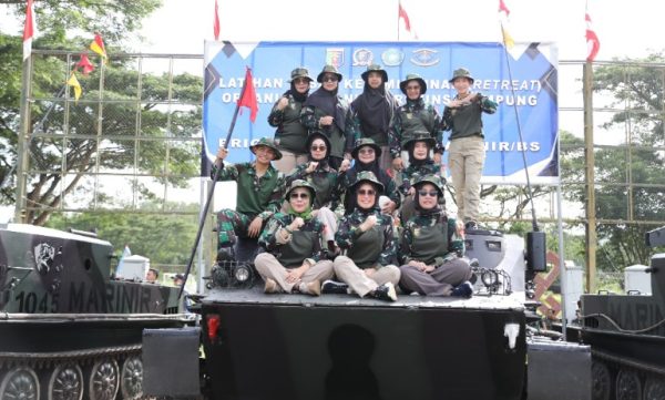 Maidawati Retnoningsih Samsudin Ikut LDK Organisasi Wanita Provinsi Lampung di Markas Brigif 4 Marinir/BS Pesawaran