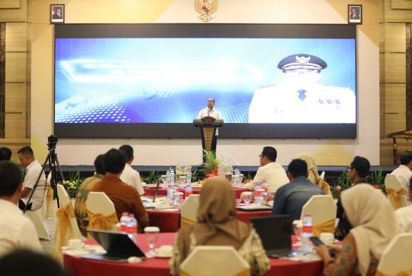 Pj Gubernur Samsudin Buka Rakor dan Sosialisasi Sistem Informasi Pengelolaan Pajak Air Permukaan Sekaligus Beri Penghargaan Wajib Pajak Air Permukaan di Provinsi Lampung Tahun 2024