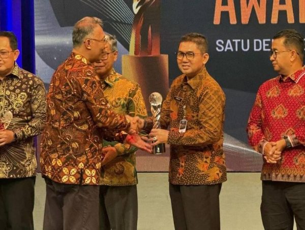 Pemprov Lampung Raih Penghargaan Bhumandala Award 2024 dari Badan Informasi Geospasial RI
