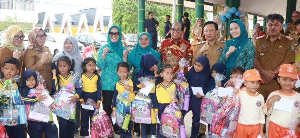 Pj Gubernur Samsudin Hadiri Acara Bermain Bersama Anak PAUD Pringsewu