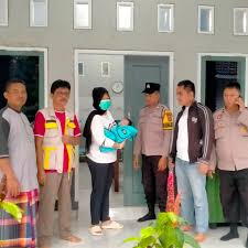 Bayi Orok Laki-Laki di Gubuk Pecel Gegerkan Warga Siraman