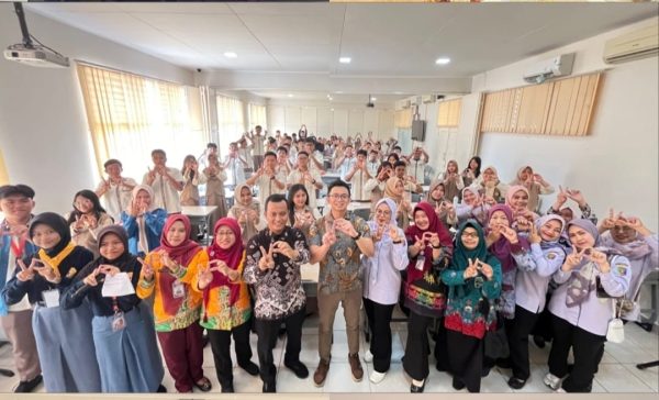 SMA YP Unila Gandeng RSUDAM Gelar Donor Darah dan Talkshow tentang Kesehatan