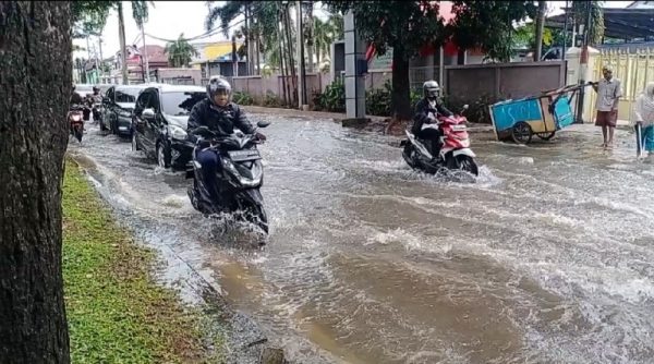 Parit Meluap, Jalan Sultan Agung Way Halim Bak Sungai