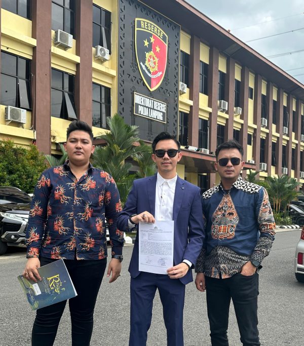 Direktur PT Sepakat Jaya Dilaporkan Ke Polda Lampung atas Dugaan Penipuan Proyek PLN
