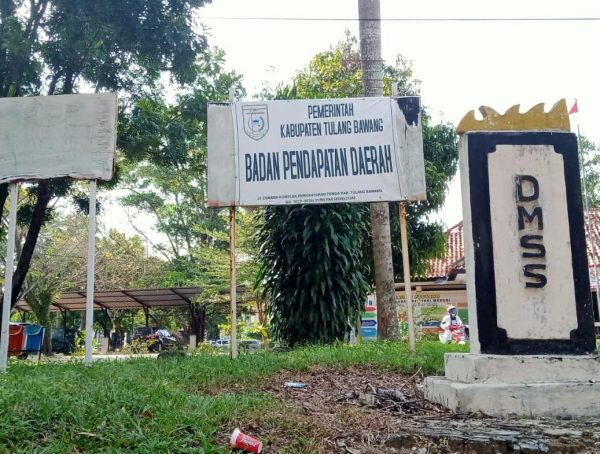 Gaji Pegawai Honorer Bapenda Tulang Bawang Barat Disunat, Kaban Ancam Pecat Yang Bocorkan Informasi ke Wartawan? 
