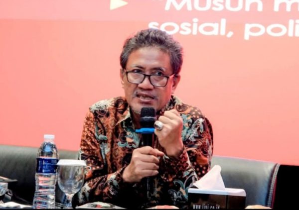 Cara Menghadapi Wartawan Gadungan dan Wartawan Nakal