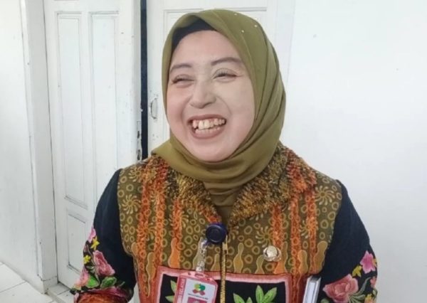 Paket Proyek Pengadaan Peralatan Kantor RSUD Bob Bazar Sarat KKN, Rekanan Adik Kandung Direktur Rumah Sakit dr Renny Indrayani Membantah