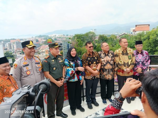 Usai JPO Siger Milenial, Eva Dwiana Bakal Bangun Kereta Gantung di Bandar Lampung